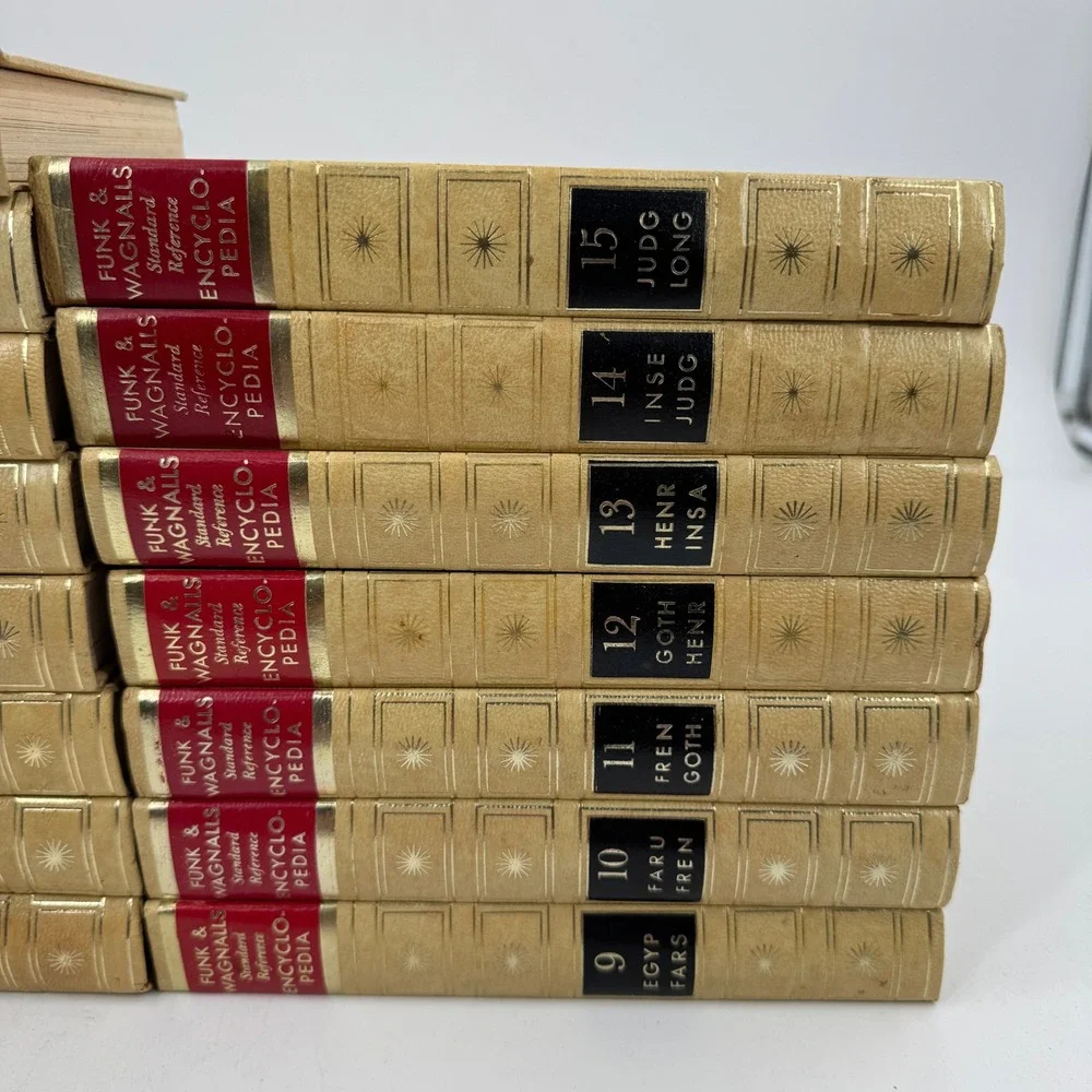 Funk & Wagnalls Standard Reference Encyclopedia Volumes 1-15 Vintage 1965 Set‎